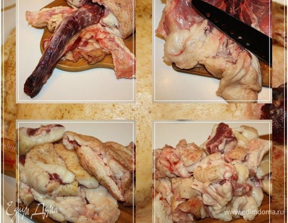 Для начала отделим все жировые накопления. Из этих кусочков получатся великолепные шкварки … и вытопленный жир, тоже, кстати, не пропадет. Знаете, какая восхитительная жареная картошка образуется в той самой сковороде, в которой она соединится с этим жиром и шкварками.
А горло, естественно для бульона будет отложено.
