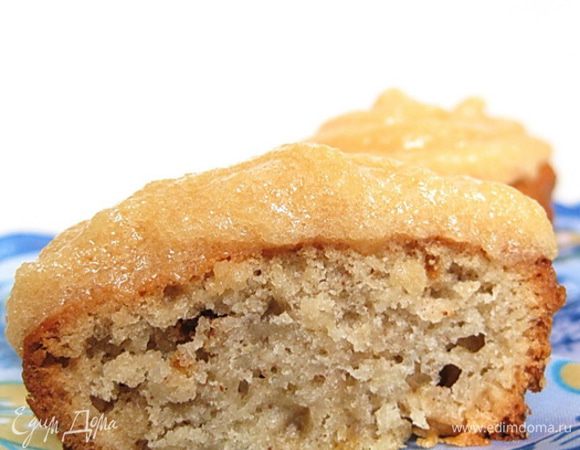 Украсить кремом капкейки с помощью кондитерского мешка.
Приятного аппетита!