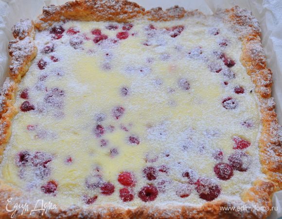 Перед подачей посыпать сахарной пудрой.