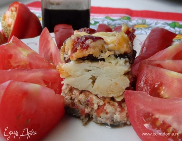   Я еле спасла один кусочек для фотосессии. Попробуйте и вы! Приятного аппетита!