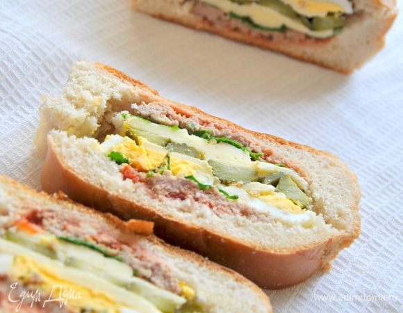 Утром остается только порезать и упаковать с собой.