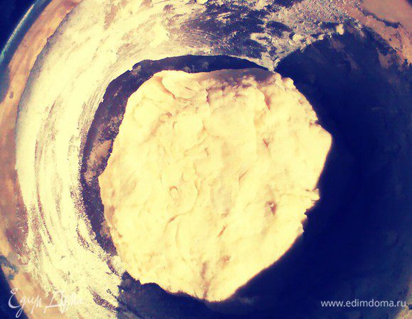 3амесить тесто. 