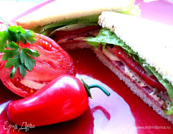 Мой ребёнок догуливает последние деньки перед колледжем..., поэтому подала ему быстренький перекус вот так)))