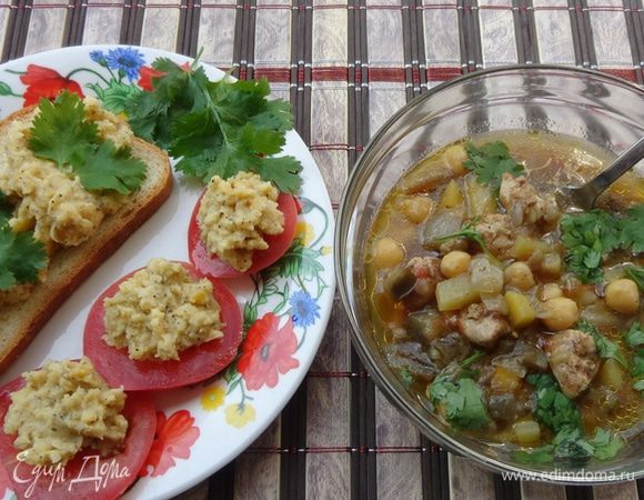 Разлить суп по тарелкам, добавить к нему нарезанную кинзу. Минутку подышать чудесным ароматом и с удовольствием все съесть!