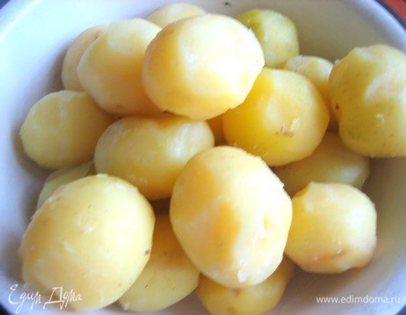 Картофель отварить, почистить...