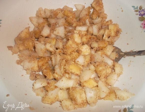 Добавить орехи и перемешать...