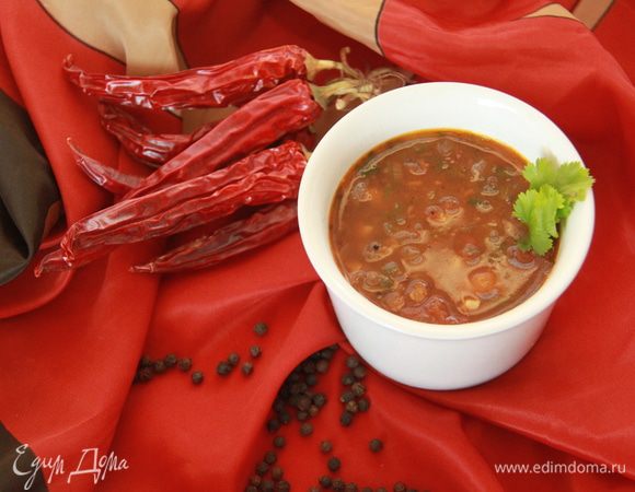 Употреблять в горячем и холодном виде. Тем, кто не любит очень острое, советую уменьшить количество перца, иначе пламя дракона вам обеспечено!