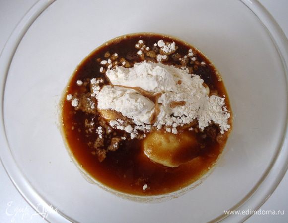 Для заливки: смешать все ингредиенты в одной чаше.
