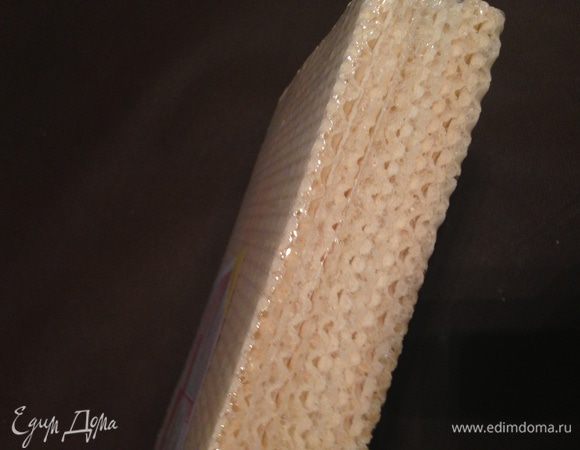 Вафельные пласты желательно брать тонкие!