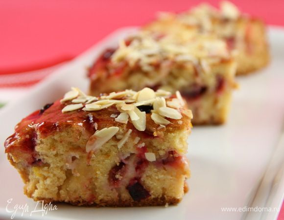 Нарезаем на кусочки, завариваем чай-кофе и наслаждаемся. Приятного аппетита)
