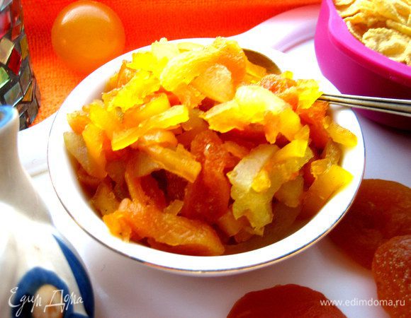 Выкладываем в баночку и угощаем друзей и близких))) Это даже не варенье, а больше десерт)))