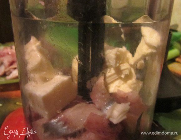 Забрасываем все в блендер 