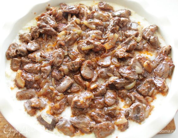 Сверху обжаренные сердечки.