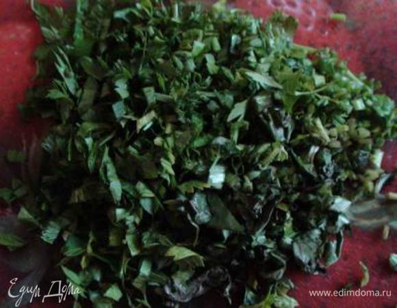 Зелень порубить.