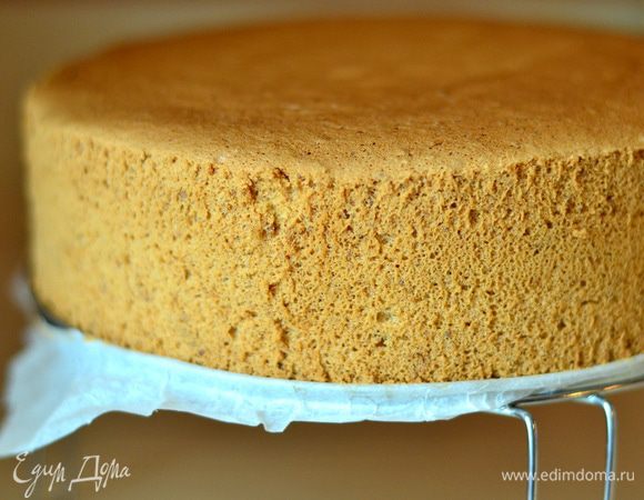 Вот такой красивый получился бисквит.