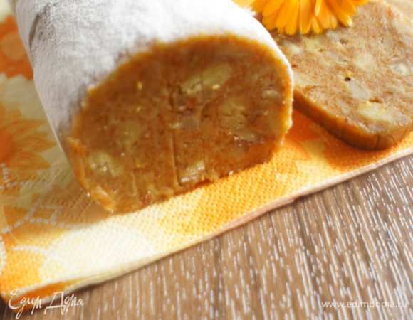 Убрать в холодильник на несколько часов. Перед подачей посыпать сахарной пудрой. Десерт можно подавать!