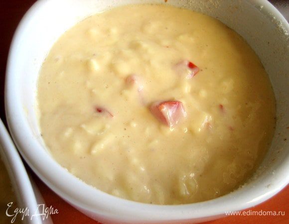 Остатки теста выливаем.