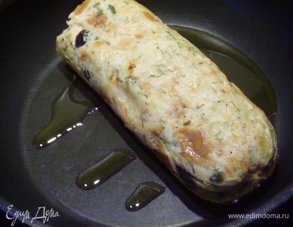 и немного подрумянила на сковороде с разогретым оливковым маслом.