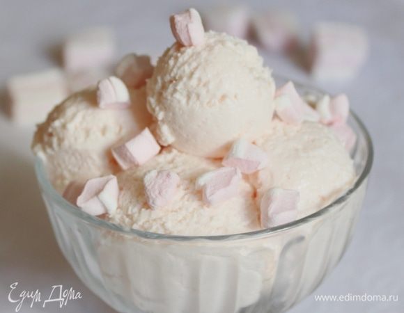 Если мороженое слишком застыло, то за 30 минут до подачи желательно его переложить в холодильник. Приятного аппетита!