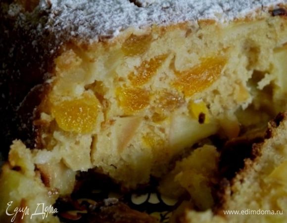 Готовый фруктовый хлеб остудить и посыпать сахарной пудрой.