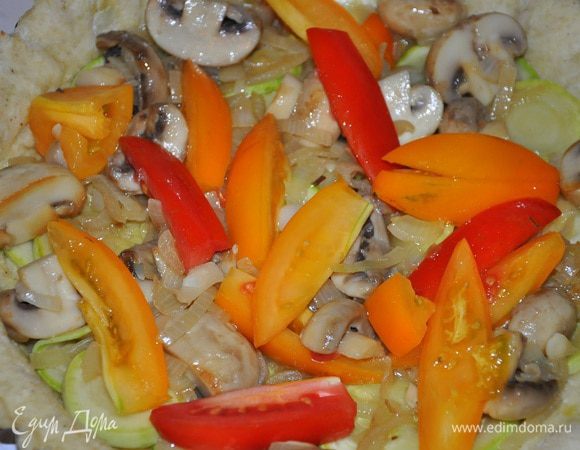 Грибы, помидоры