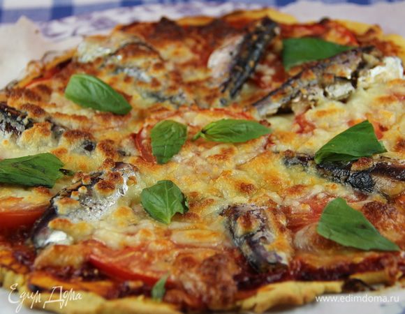 Подаем сразу же, украсив по вкусу листиками базилика. Приятного аппетита))

