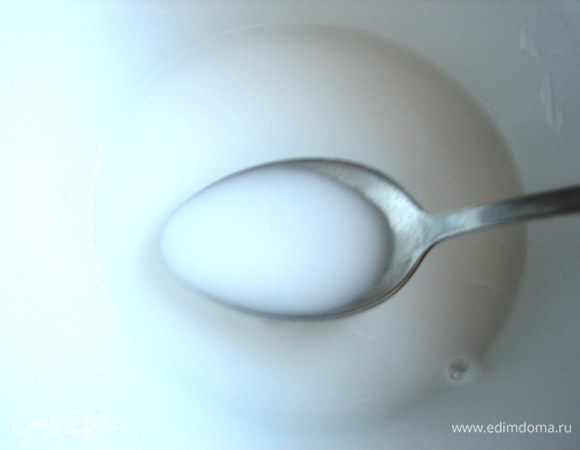 Тщательно перемешиваем... Комочки не допустимы)))