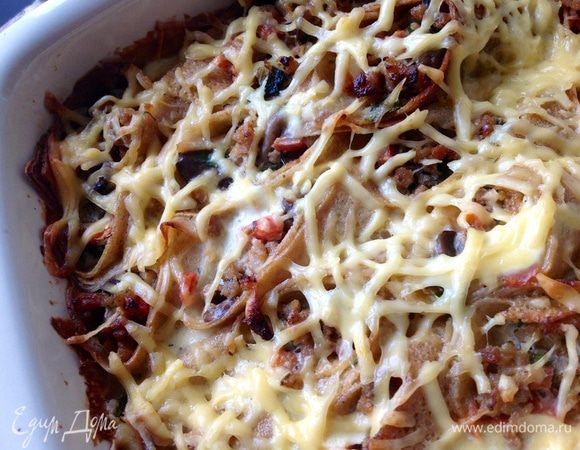 Подавать рулетики со сметаной в горячем виде! Приятного аппетита!)
