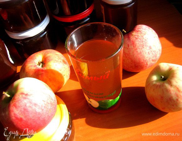 Можно снять пробу, разведя водой по вкусу... Мы наливали сиропа четверть стакана, а остальное-кипячёная вода!