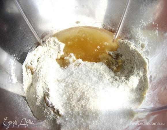 Сахар, соль, ваниль, обычная мука...