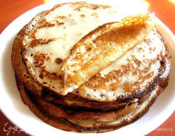 Блины совершенно обычные, только с новым ароматом и более богатым вкусом))) Мои даже не заметили присутствие сока, но мне было интересно провести эксперимент и я рада, что он не провалился))) Угощайтесь, друзья!!!