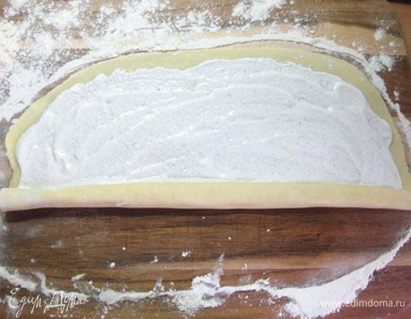 свернуть плотно в рулет.