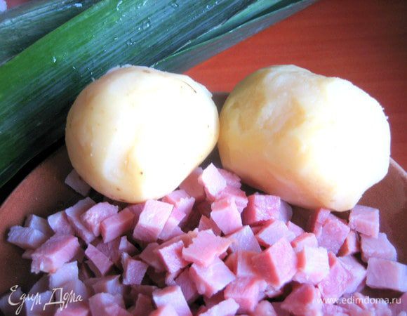 Осталось дома пара картофелин, но можно их заменить рисом или гречкой.