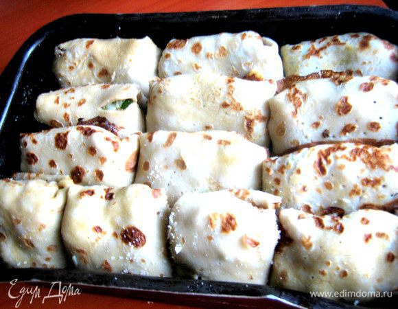 Выкладываем блинчики так,чтобы они не давали раскрыться друг другу)))