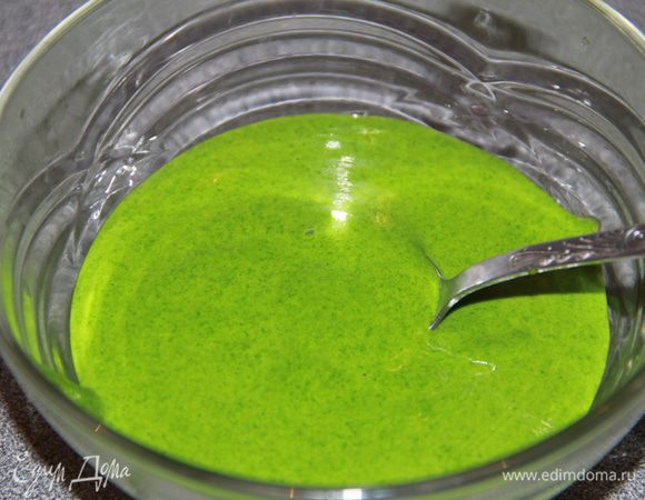 Массу отжать и взбить с желтками...