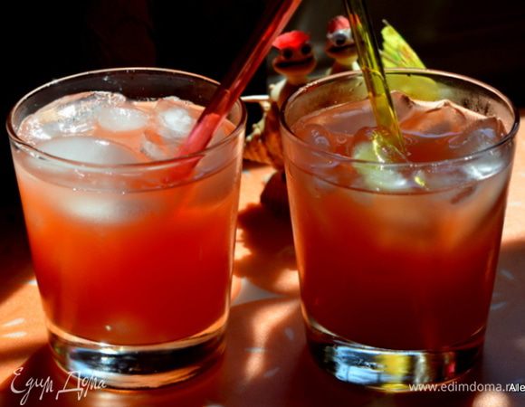 Разлить по бокалам  и наслаждаемся.