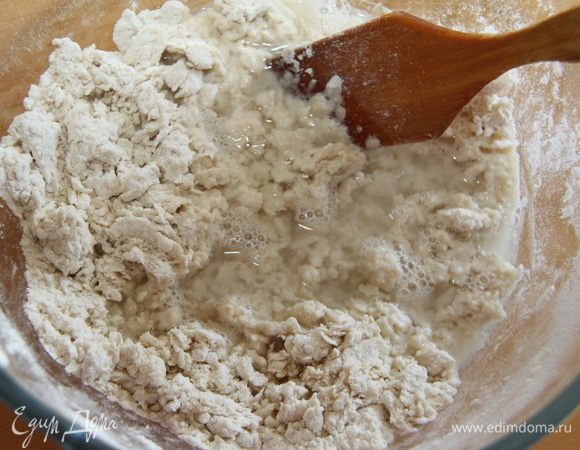 Оставляем на 20-30 минут для автолиза.