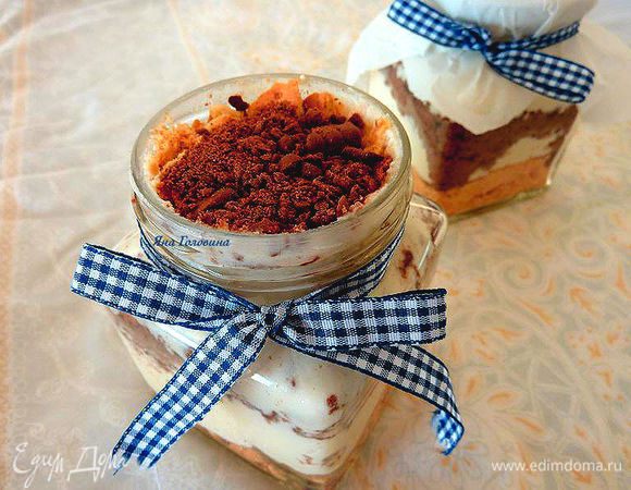 Моему сыну очень понравилось украшать такие баночки, мы так поздравили бабушек с еврейским новым годом .
