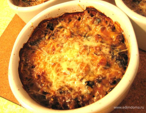 Через 20 минут получаем вкуснейший жульен с золотистой корочкой!