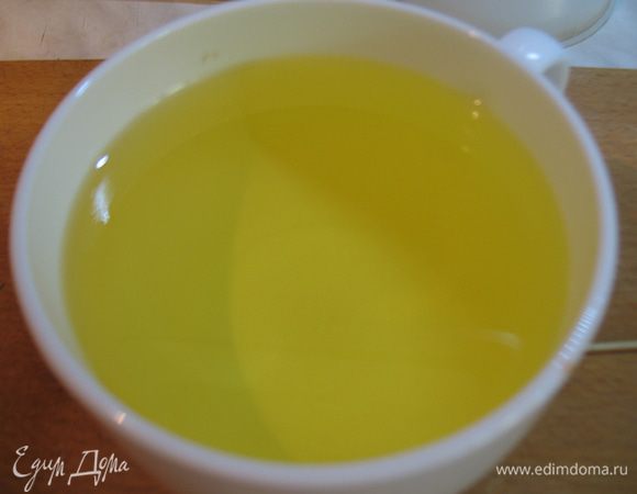 Немного подогреем оливковое или растительное масло. 