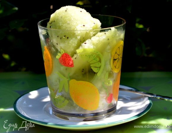 Подаем в стакане с широким горлом. Наслаждаемся.