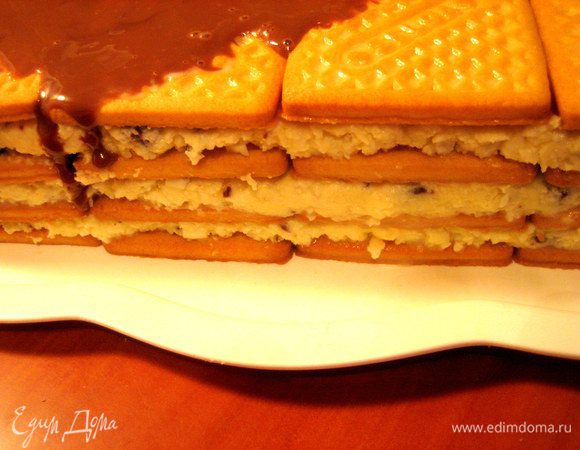 Вот вид сбоку,пока не залитый кремом!