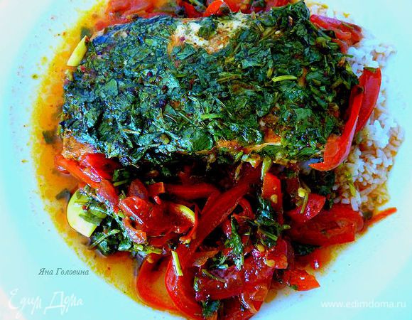 Продолжать тушить до готовности рыбы (зависит от рыбы и кусков) 20 - 40 минут . 
