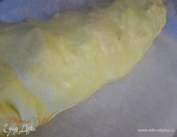 Выложить на противень застеленный пергаментом.