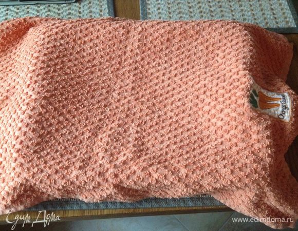 10 минут оставляем отдыхать под полотенцем. Затем на 1 минуту ставим на огонь. 