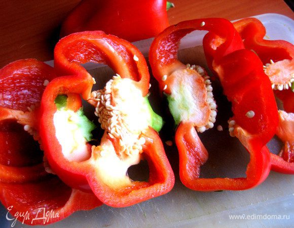 А вот тот самый перчик,который в разрезе мне напомнил бабочку)))