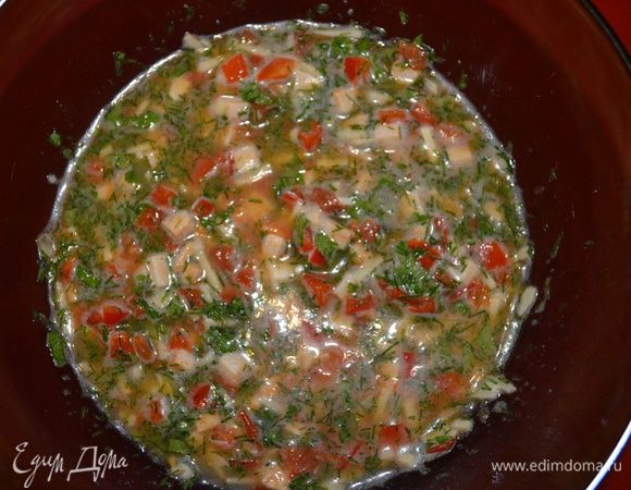 В яичную массу добавить все нарезанные ингредиенты.