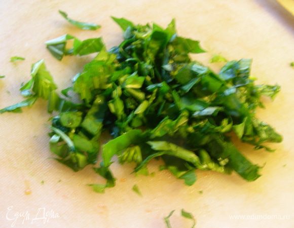 Рубим базилик.
