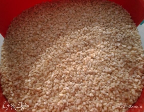Вот так выглядит гречневая крупка.