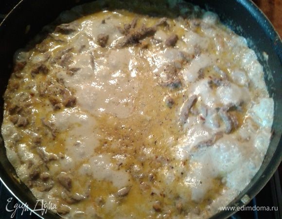 Добавить сливки и сметану, и тушить под крышкой до готовности минут Приятного аппетита.